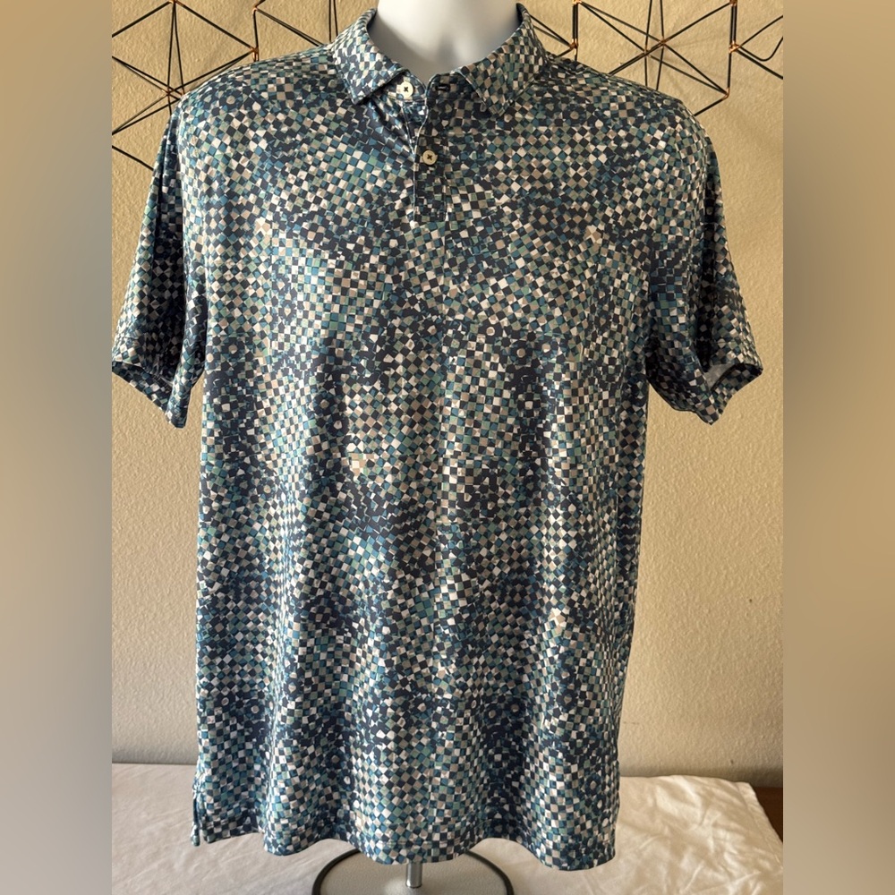 RHONE Performance Golf Polo - Abstract Geometric Print -
Men’s Medium